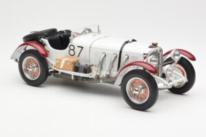 Mercedes SSKL R. Caracciola / W. Sebastian Mille Miglia Winner 1931 CMC 1:18 M-055 Metaal — afbeelding 4 van 6