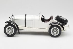 Mercedes SSKL Wit Bburago 1:18 3002 Metaal — afbeelding 4 van 8