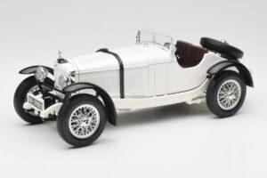 Mercedes SSKL Wit Bburago 1:18 3002 Metaal