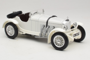Mercedes SSKL Wit 1931 Bburago 1:18 3002-M2 Metaal — afbeelding 4 van 6