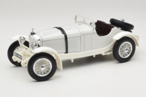 Mercedes SSKL Wit 1931 Bburago 1:18 3002-M2 Metaal