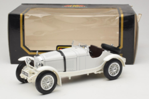 Mercedes SSKL Wit 1931 Bburago 1:18 3002-M2 Metaal — afbeelding 6 van 6