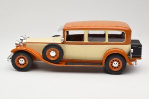 Mercedes Type Nurburg W08 460/460K Beige MCG 1:18 MCG18034 Metaal — afbeelding 3 van 6