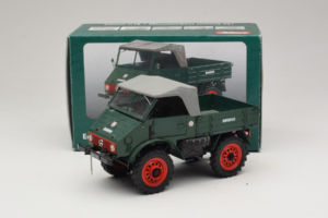 Mercedes Unimog 401 Groen Schuco 1:18 00135 Metaal — afbeelding 8 van 8
