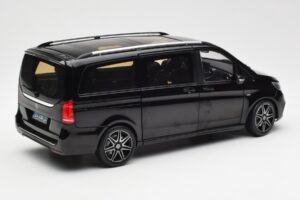 Mercedes V-Class W447 AMG Line Zwart Norev 1:18 183860 Metaal — afbeelding 3 van 6