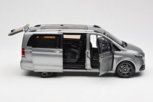Mercedes V-Class W447 AMG Line Grijs Metallic Norev 1:18 183488 Metaal — afbeelding 4 van 9