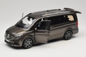 Mercedes V-Class W447 AMG Line Indium Grey Norev 1:18 183873 Metaal — afbeelding 2 van 8