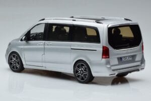 Mercedes V-Class V260 AMG Line Zilver Norev 1:18 183871 Metaal — afbeelding 7 van 10
