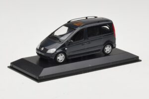 Mercedes Vaneo Donkerblauw Minichamps 1:43 400031200 Metaal — afbeelding 2 van 4
