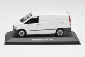 Mercedes Vito Arctic Wit Minichamps 1:43 B66960524 Metaal