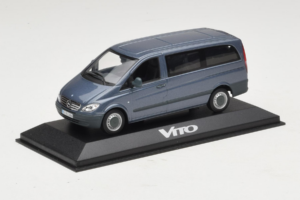 Mercedes Vito W638 Lugano Grey Minichamps 1:43 B67871201 Metaal — afbeelding 2 van 4