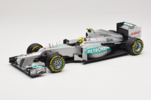 Mercedes W03 #8 N. Rosberg Mercedes AMG Petronas 2012 Minichamps 1:18 110120008 Metaal