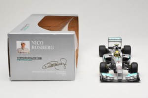 Mercedes W03 #8 N. Rosberg Mercedes AMG Petronas 2012 Minichamps 1:18 110120008 Metaal — afbeelding 6 van 7