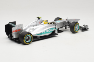 Mercedes W03 #8 N. Rosberg Mercedes AMG Petronas Showcar 2012 Minichamps 1:18 110120078 Metaal — afbeelding 2 van 7