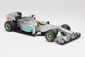 Mercedes W03 #8 N. Rosberg Mercedes AMG Petronas Showcar 2012 Minichamps 1:18 110120078 Metaal — afbeelding 4 van 7