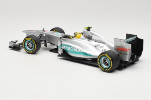 Mercedes W03 #8 N. Rosberg Mercedes AMG Petronas Showcar 2012 Minichamps 1:18 110120078 Metaal — afbeelding 5 van 7