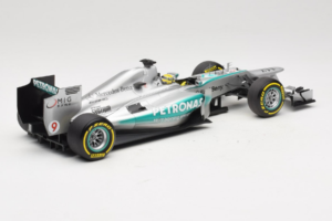 Mercedes W04 #9 N. Rosberg Mercedes AMG Petronas Showcar 2013 Minichamps 1:18 110130079 Metaal — afbeelding 2 van 7