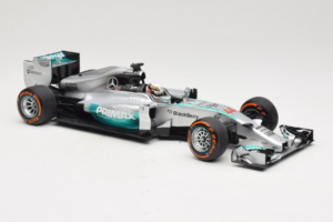 Mercedes W05 #44 L. Hamilton Mercedes AMG Petronas Malaysian Grand Prix Winner 2014 Minichamps 1:18 110140144 Metaal — afbeelding 4 van 7