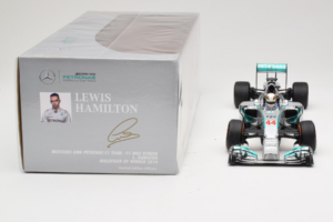 Mercedes W05 #44 L. Hamilton Mercedes AMG Petronas Malaysian Grand Prix Winner 2014 Minichamps 1:18 110140144 Metaal — afbeelding 6 van 7