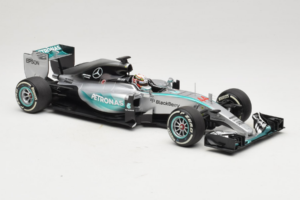 Mercedes W06 #44 L. Hamilton F1 World Champion 2015 Dealer Edition Minichamps 1:18 B66960539 Metaal — afbeelding 4 van 7