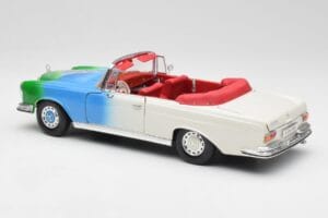 Mercedes 280SE W108 Tricolor Maisto 1:18 56014 Metaal — afbeelding 7 van 8