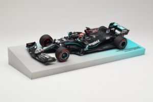Mercedes W11 #63 G. Russell Mercedes AMG Petronas Sakhir Grand Prix 2020 Minichamps 1:18 113201663 Hars — afbeelding 2 van 7