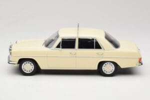 Mercedes W115 Beige Taxi MCG 1:18 MCG18055 Metaal — afbeelding 3 van 6