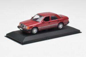 Mercedes 300D W124 Rood Minichamps 1:43 3209 Metaal — afbeelding 2 van 4