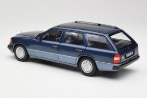 Mercedes 300D W124 T-Modell Nautical Blauw Norev 1:18 183962 Metaal — afbeelding 7 van 8