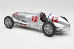 Mercedes W125 #12 R. Caracciola Grand Prix 1937 CMC 1:18 M-052 Metaal — afbeelding 5 van 6