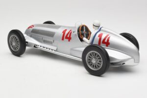 Mercedes W125 #14 Daimler-Benz AG M. von Brauchitsch 2nd Place German GP 1937 Minichamps 1:18 155373114 Metaal — afbeelding 5 van 6