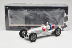 Mercedes W125 #6 Daimler-Benz AG R. Caracciola 2nd Place Eifel Race Nurburgring 1937 Minichamps 1:18 155373106 Metaal — afbeelding 6 van 6