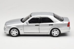 Mercedes C36 AMG W202 Silver Metallic Norev 1:18 183380 Metaal — afbeelding 4 van 8