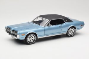 Mercury Cougar XR-7 Blauw Sun Star 1:18 1562 Metaal