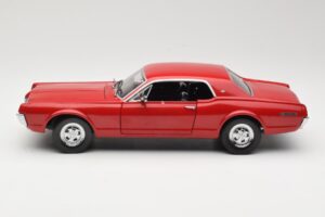Mercury Cougar XR-7 Rood Sun Star 1:18 1541 Metaal — afbeelding 4 van 8