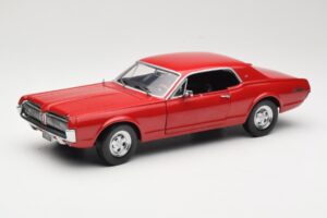 Mercury Cougar XR-7 Rood Sun Star 1:18 1541 Metaal