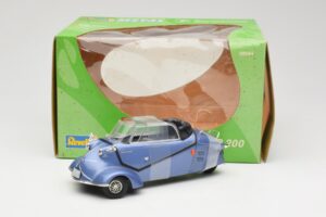 Messerschmitt KR200 Blauw Revell 1:18 08944 Metaal — afbeelding 6 van 6