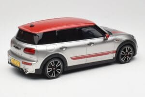 Mini Clubman F54 JCW Melting Silver Metallic Otto 1:18 OT1106 Hars — afbeelding 2 van 6