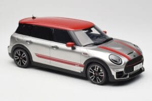 Mini Clubman F54 JCW Melting Silver Metallic Otto 1:18 OT1106 Hars — afbeelding 4 van 6