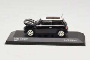 MINI Cooper R50 Zwart Minichamps 1:43 431138101 Metaal — afbeelding 2 van 5