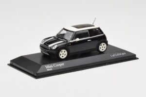 MINI Cooper R50 Zwart Minichamps 1:43 431138101 Metaal — afbeelding 3 van 5