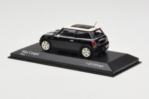 MINI Cooper R50 Zwart Minichamps 1:43 431138101 Metaal — afbeelding 4 van 5