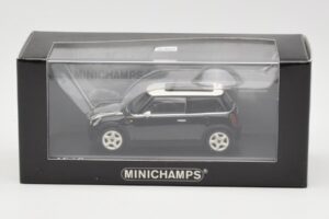 MINI Cooper R50 Zwart Minichamps 1:43 431138101 Metaal — afbeelding 5 van 5