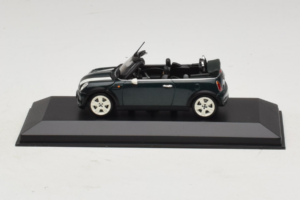 Mini Cooper Cabriolet Groen Met Witte Streep Minichamps 1:43 80420309093-R1 Metaal