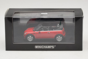 Mini Cooper R52 Cabriolet Rood Minichamps 1:43 431138230 Metaal — afbeelding 4 van 4