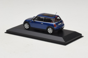 Mini Cooper Blauw Minichamps 1:43 MINI009 Metaal — afbeelding 3 van 5