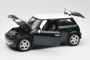 Mini Cooper Mk7 Groen Maisto 1:18 7271336 Metaal — afbeelding 2 van 8