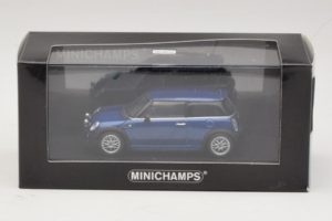 Mini Cooper One R50 Aero Blauw Minichamps 1:43 431138270 Metaal — afbeelding 4 van 4