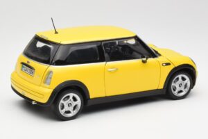 Mini Cooper One R50 Aerodynamicapakket Geel Kyosho 1:18 80430148553 Metaal — afbeelding 3 van 8