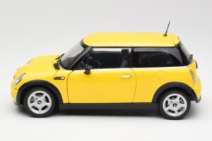 Mini Cooper One R50 Aerodynamicapakket Geel Kyosho 1:18 80430148553 Metaal — afbeelding 4 van 8